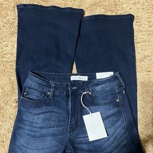 KANCAN BRAND NEW FLARE JEANS!  SMOKE FREE HOME!